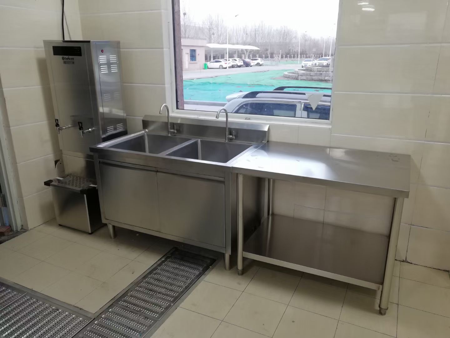 日照市学校食堂厨房设备厨房排烟 - 价格